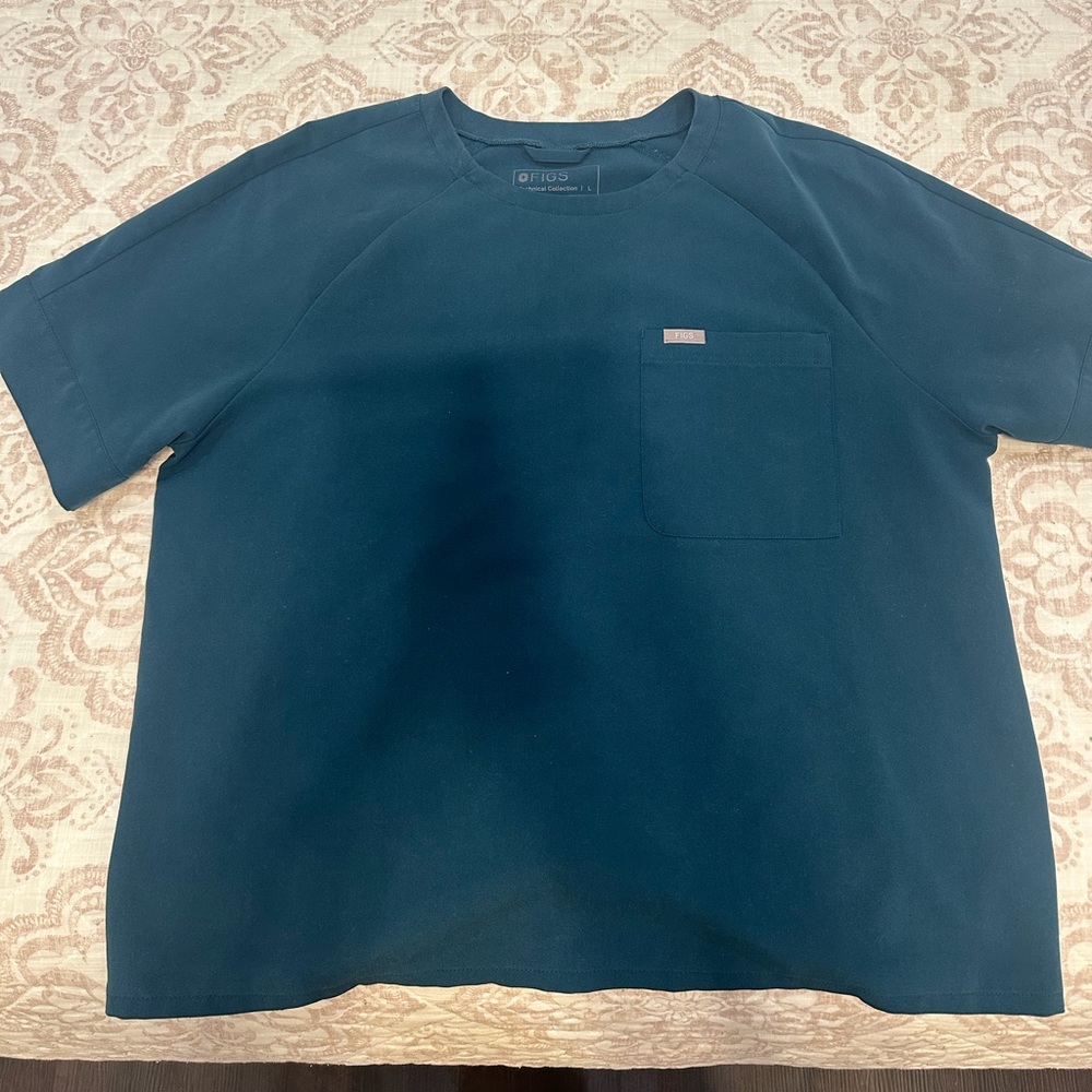 FIGS CARIBBEAN BLUE SCRUB TOP • SZ L
